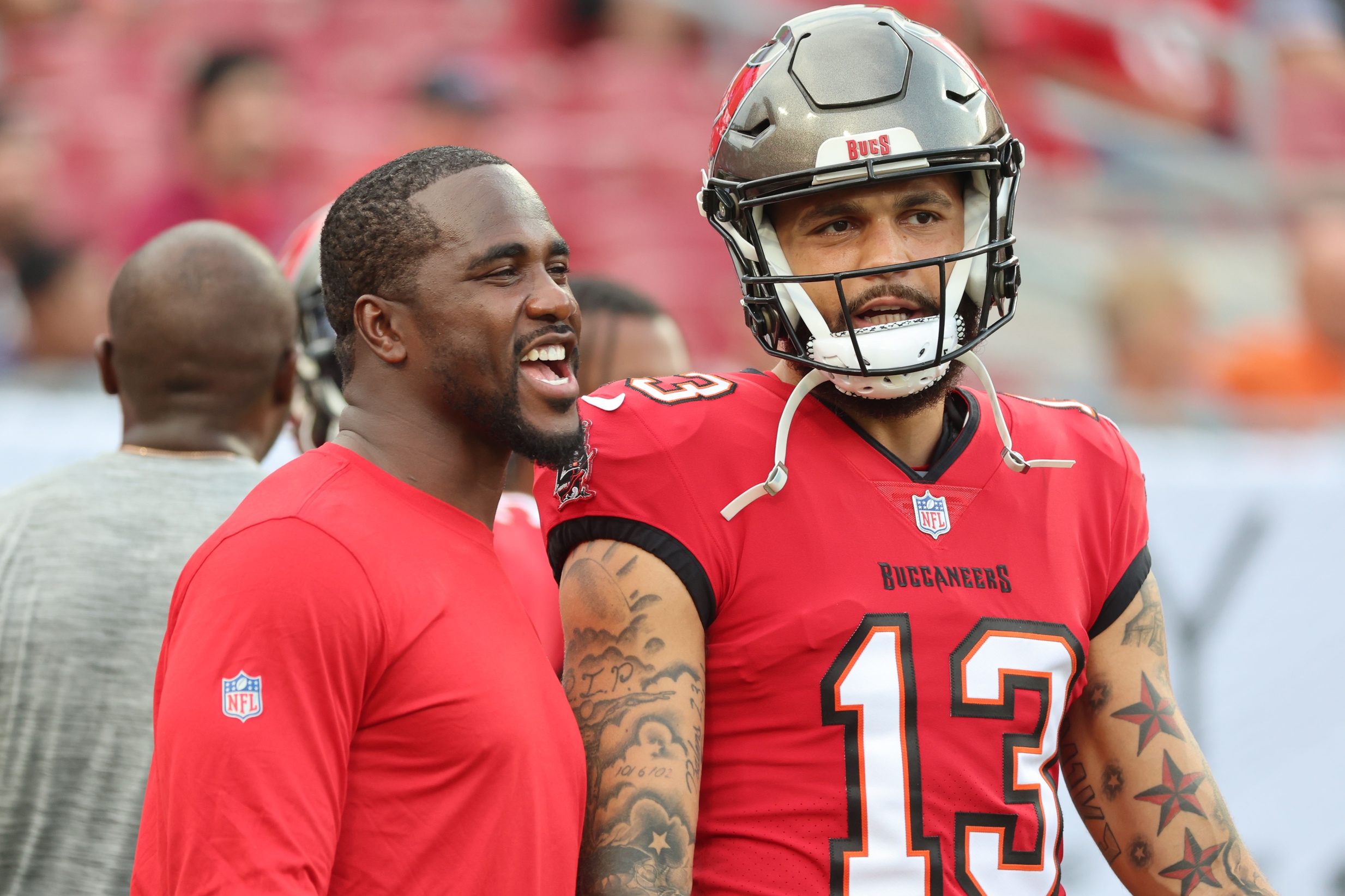 Mike Evans' Stay in Tampa A Family Decision Worth $52 Million..