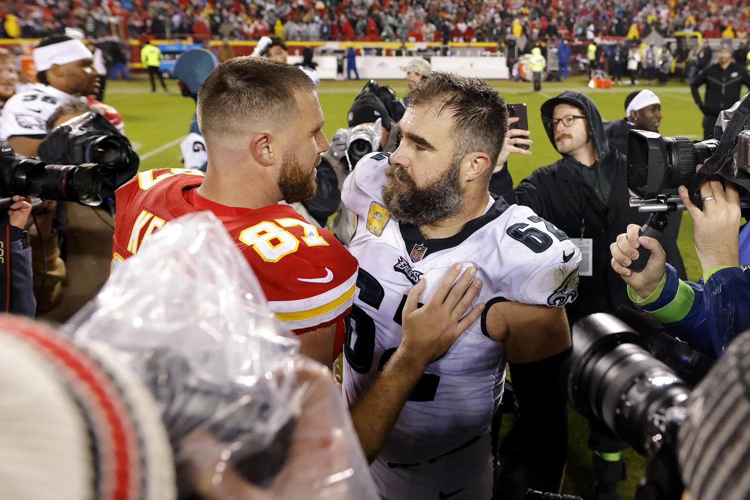 NFL Star Jason Kelce Retires: A Heartfelt Goodbye Leaves Fans and Philly Teary-Eyed