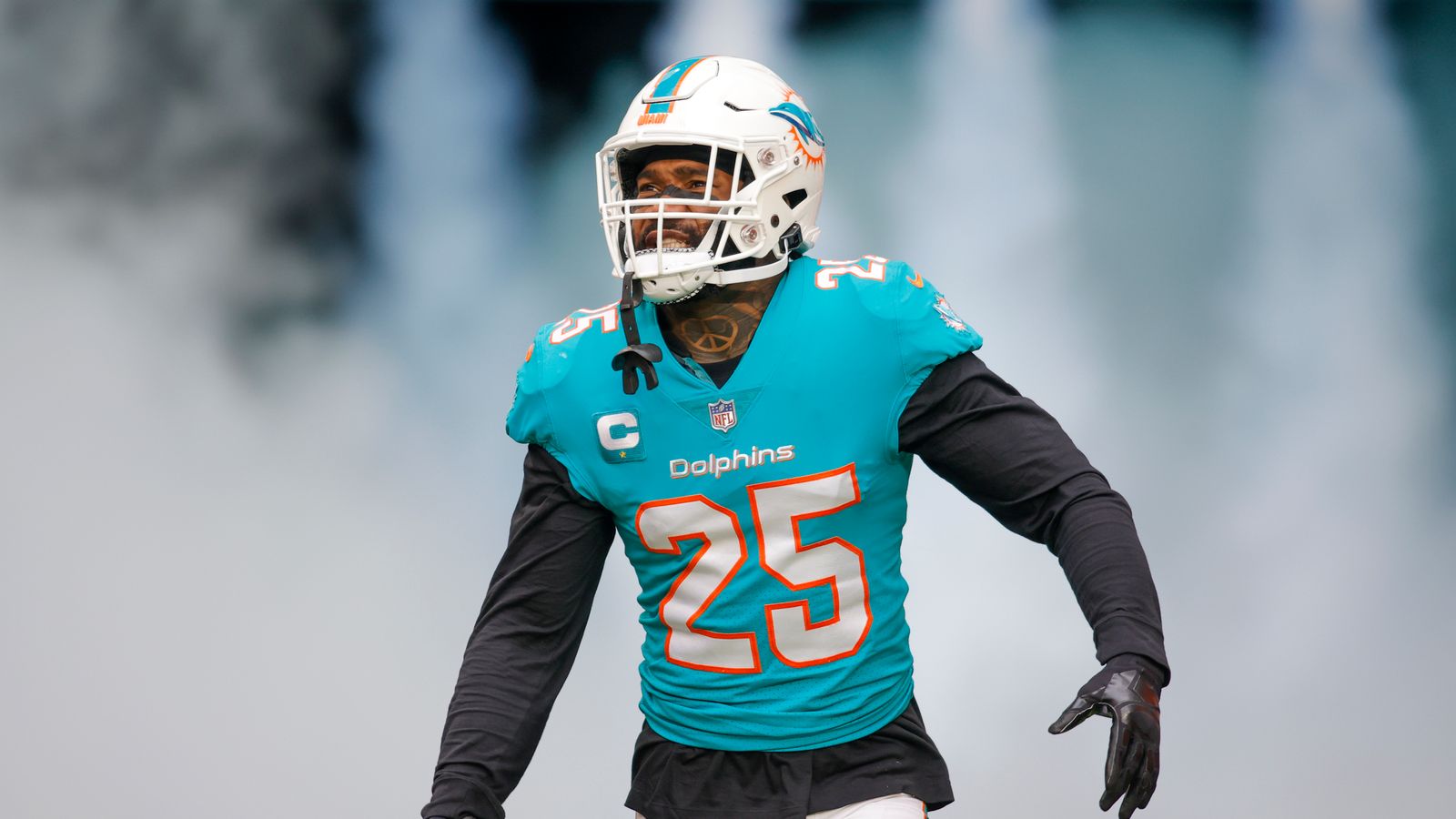 NFL Star Xavien Howard Sets Sights on Houston Texans for Next Big Move Dreams of Super Bowl Glory---