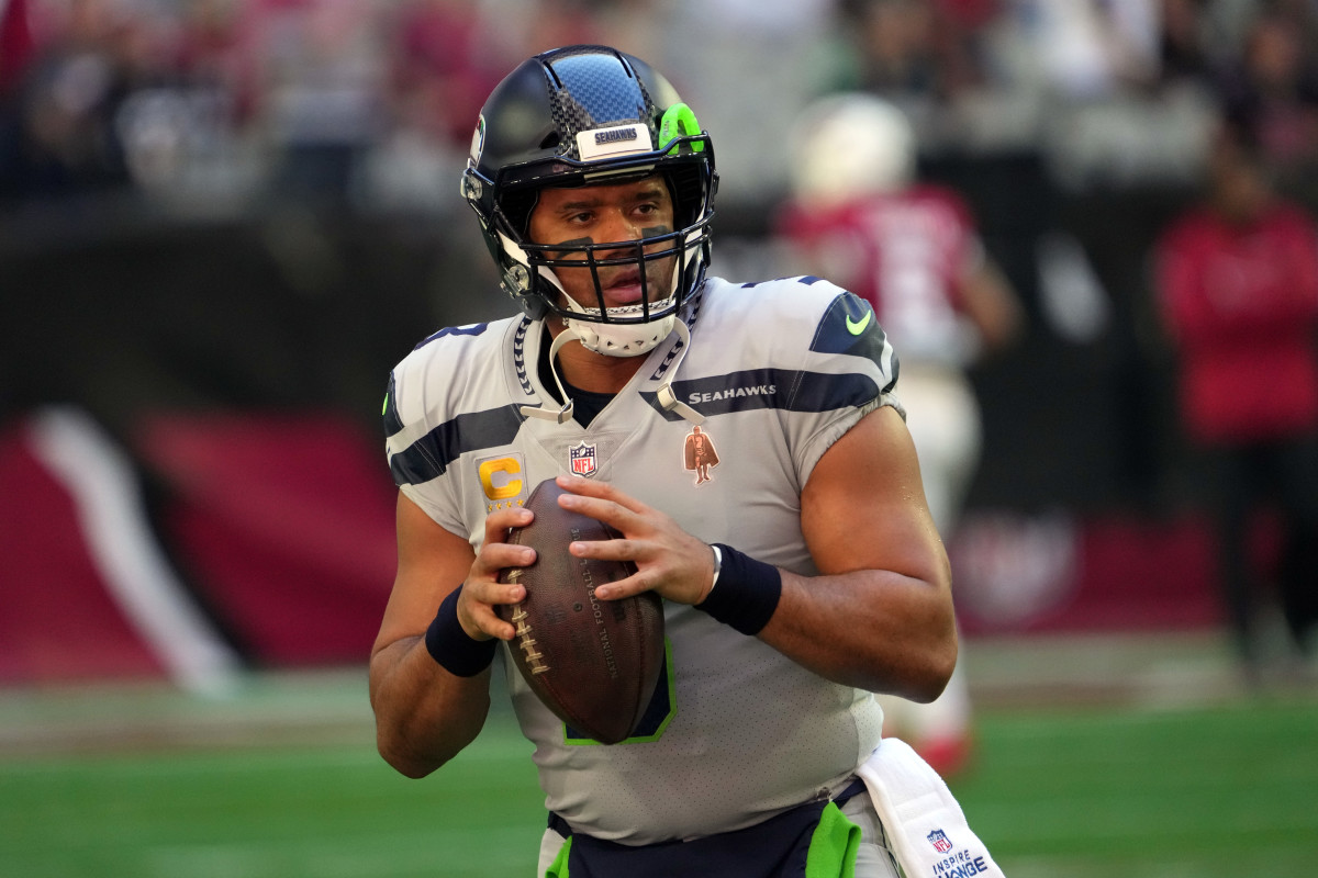 NFL's Big Move Russell Wilson's Surprise Talks with Giants Before Steelers Visit--