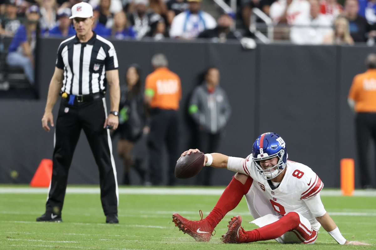 NY Giants Might Shake Up Their Team Will They Pick a New QB to Challenge Daniel Jones---