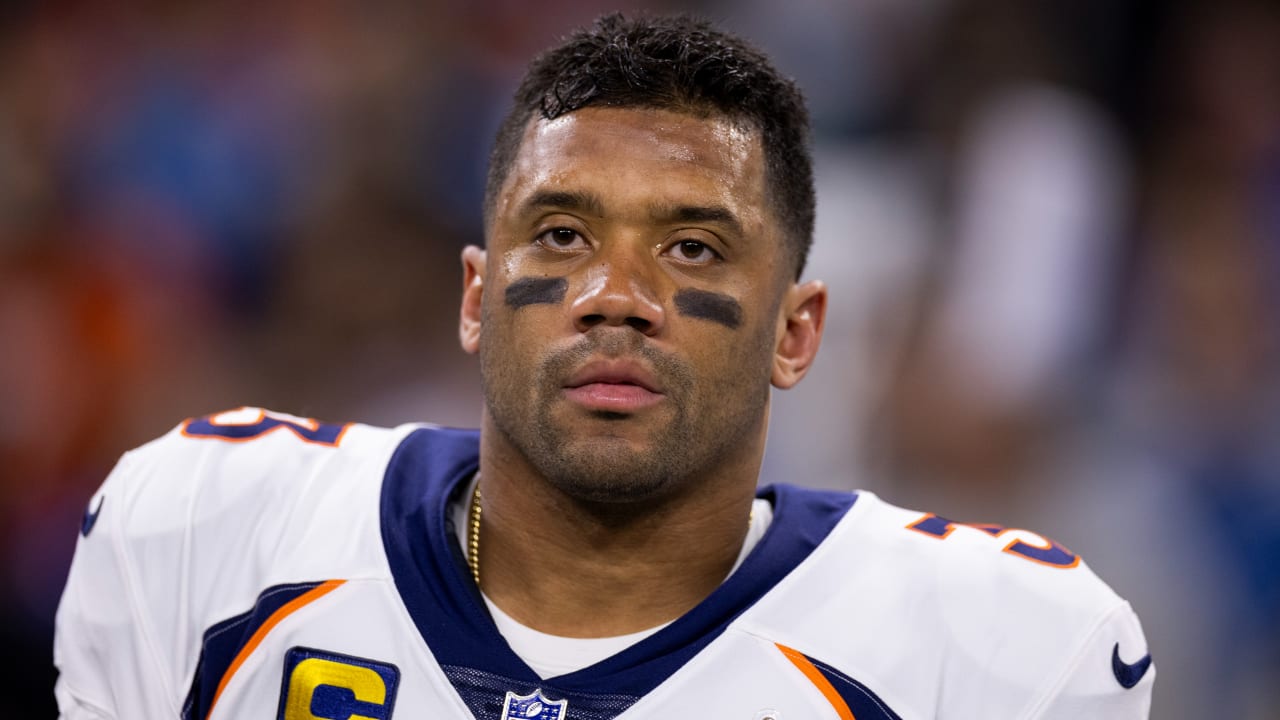  Steelers Showdown: Russell Wilson vs. Justin Fields in Epic QB Face-off