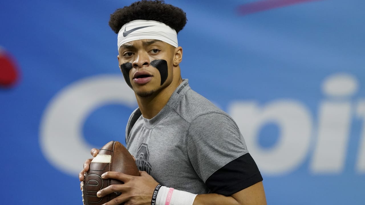 Steelers Showdown: Russell Wilson vs. Justin Fields in Epic QB Face-off