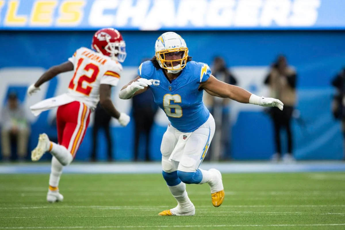 The Dallas Cowboys' Strategic Move Snagging Eric Kendricks from the 49ers' Grasp