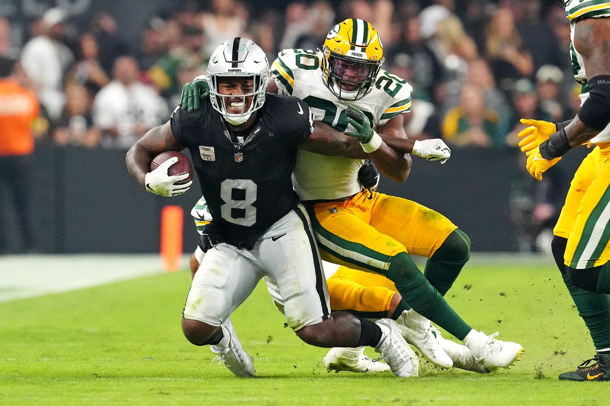 The Gamble on Green Unpacking the Packers' High-Stakes Bet with Josh Jacobs..