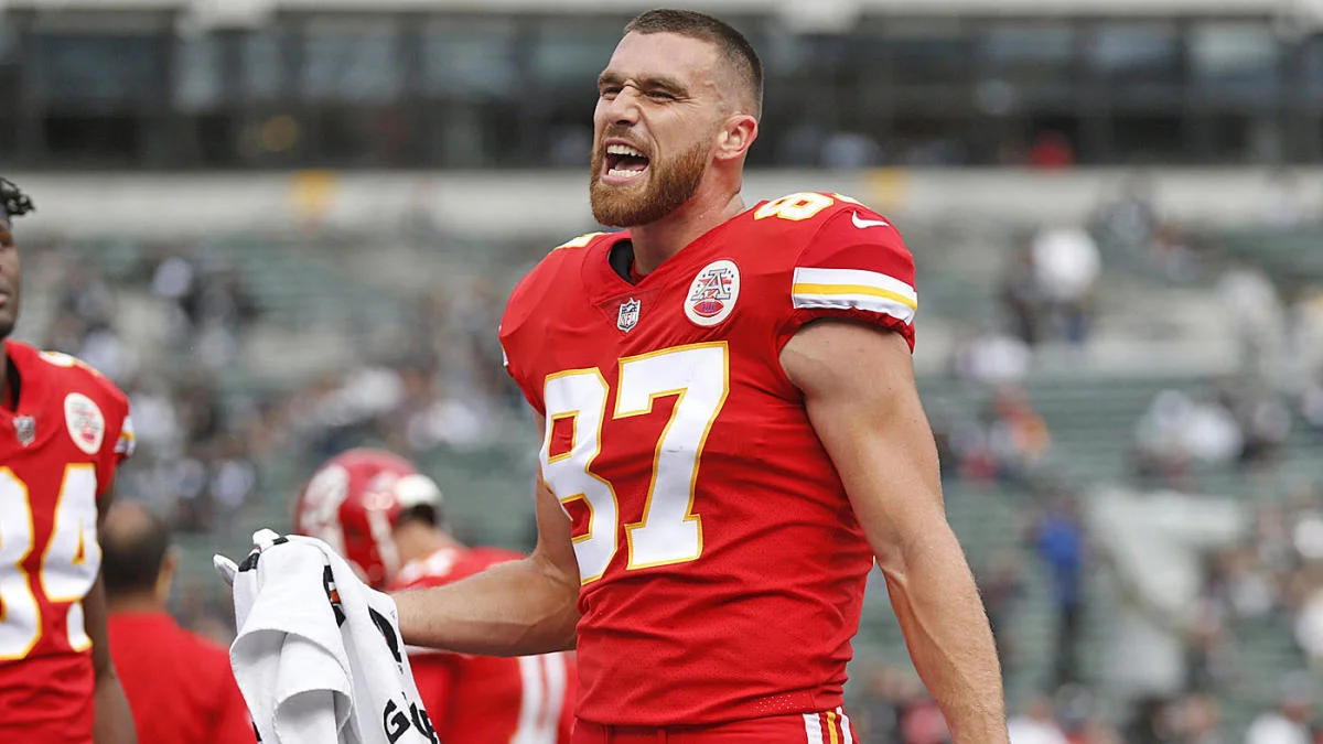 The Unbreakable Bond Andy Reid and Travis Kelce Navigate Triumphs and Tensions with Grace