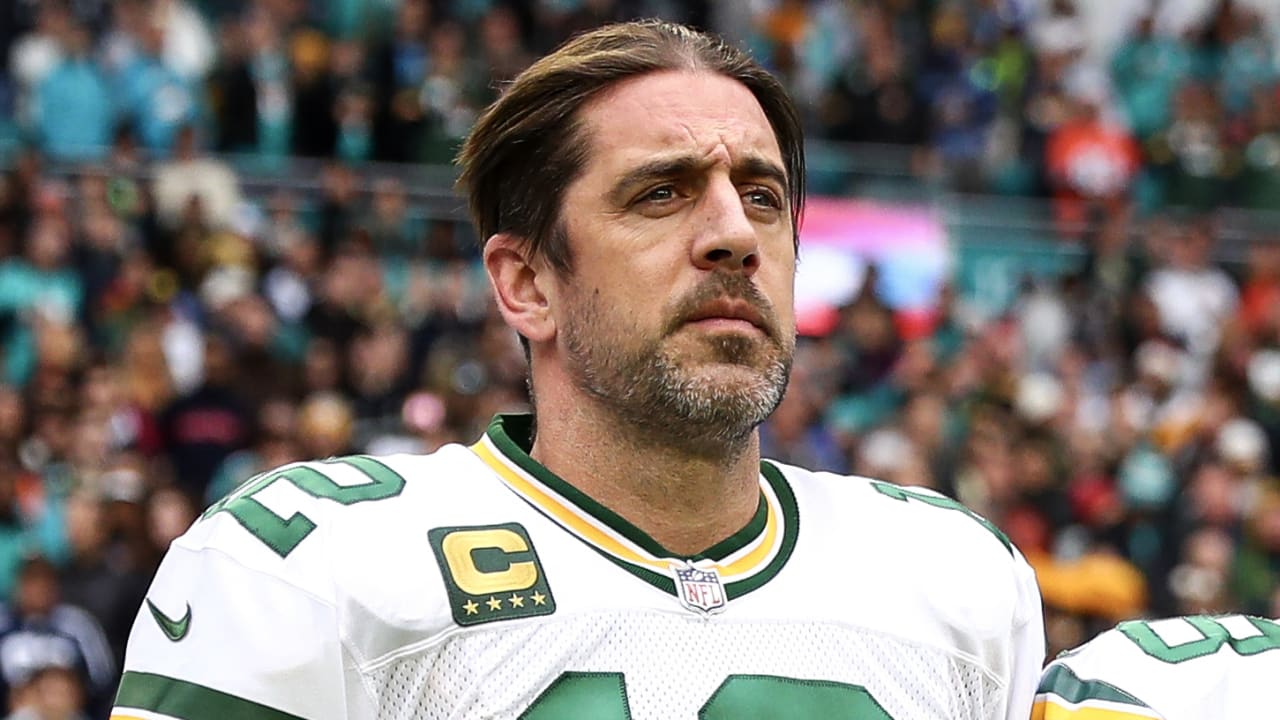  Aaron Rodgers Shows Up Ready: A Fresh Start at Jets' Offseason Camp Ignites Hope