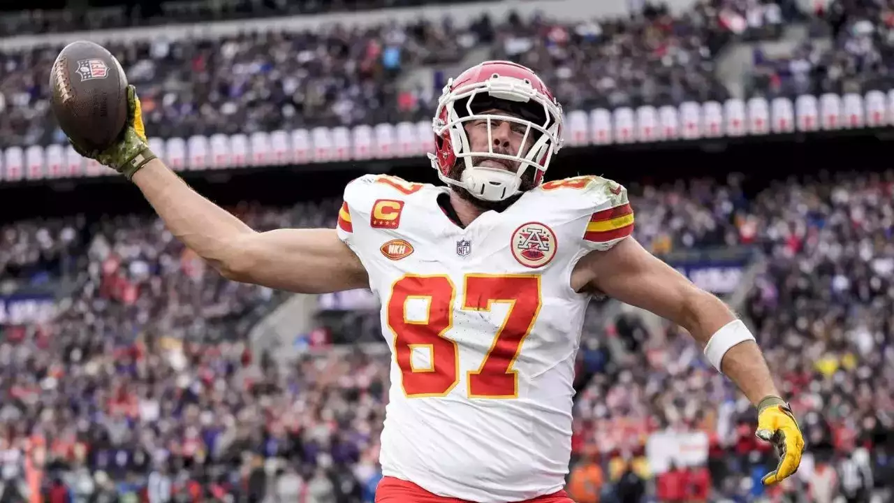 Chiefs Unveil New Super Bowl Banner: Celebrating a Legacy of Wins at Home