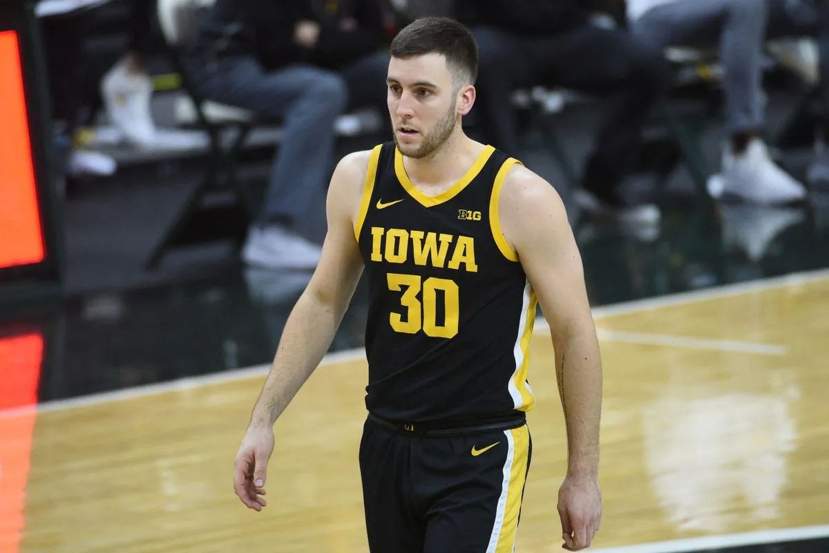 Connor McCaffery, basketball player