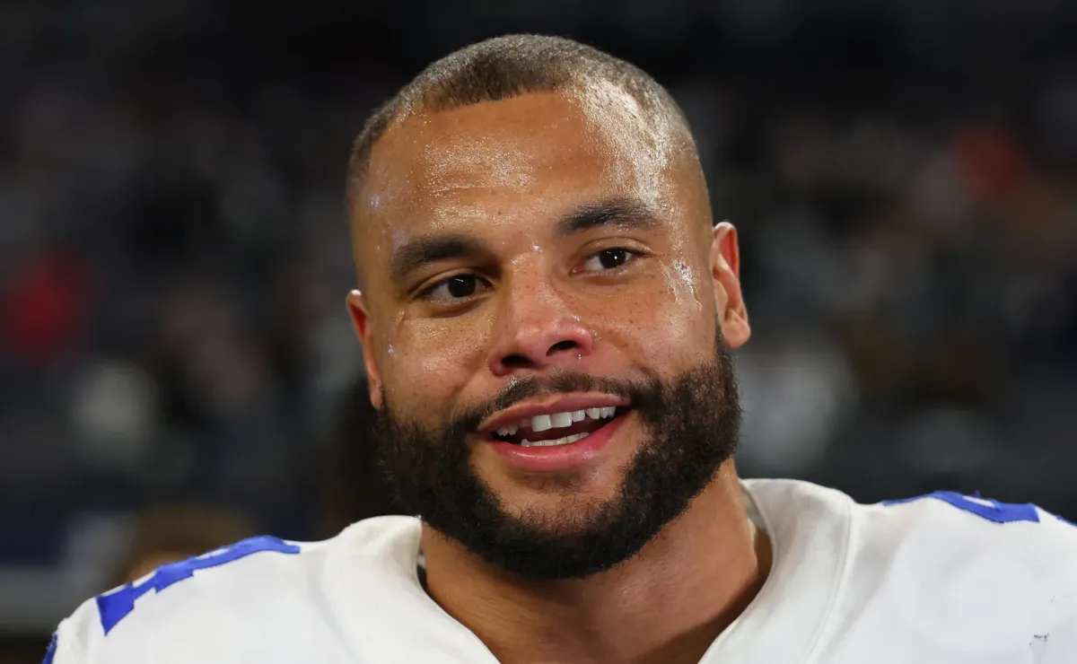 Dallas Cowboys Prioritize Dak Prescott's Contract Extension Amid Speculation