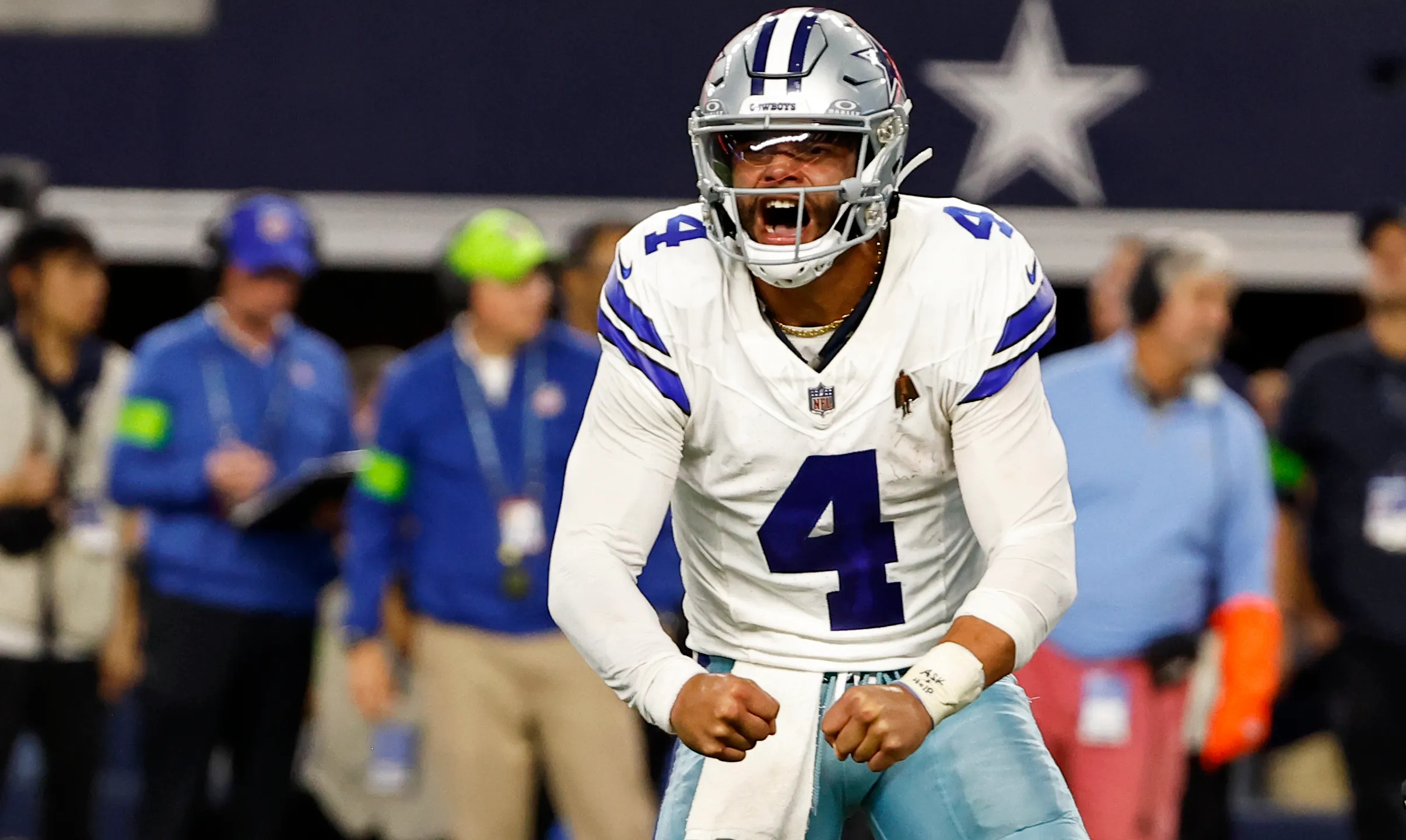 Dallas Cowboys Shake Things Up: Trading Dak Prescott for New Draft Picks!