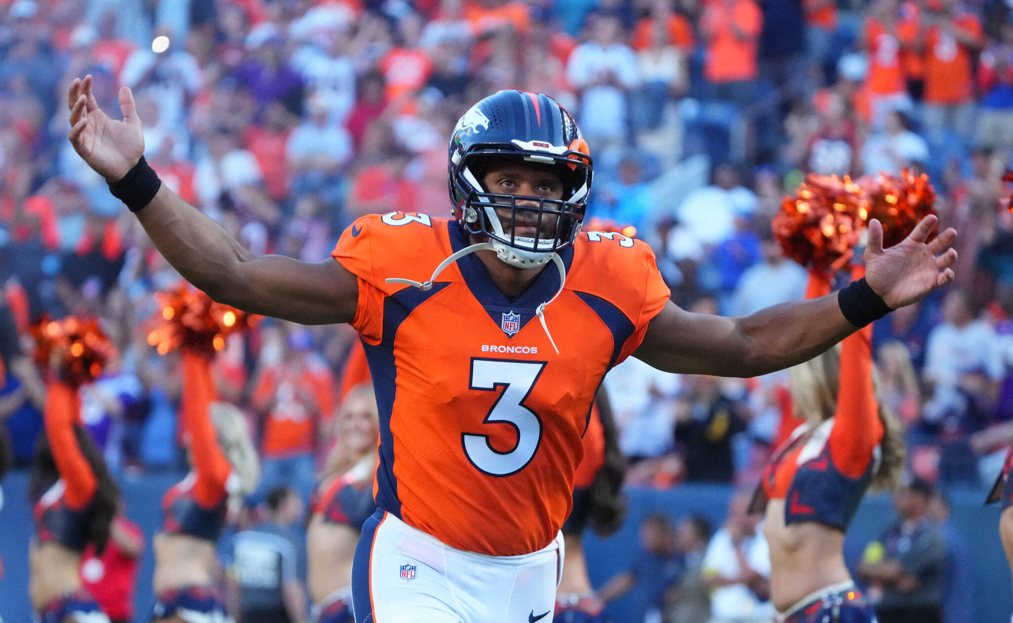 Denver Broncos Eye Major Moves in 2024 NFL Draft Amid Quarterback Quest..