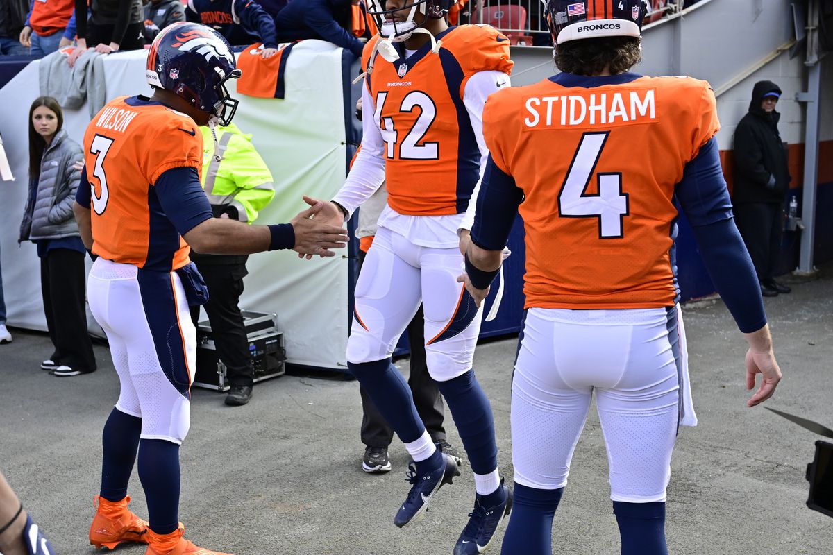 Denver Broncos Quarterback Quandary What's Next for the Team's Offense