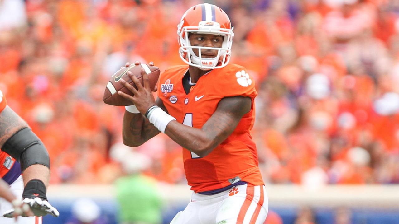  Deshaun Watson's Road to Recovery: Positive Updates on Browns QB's Injury Status