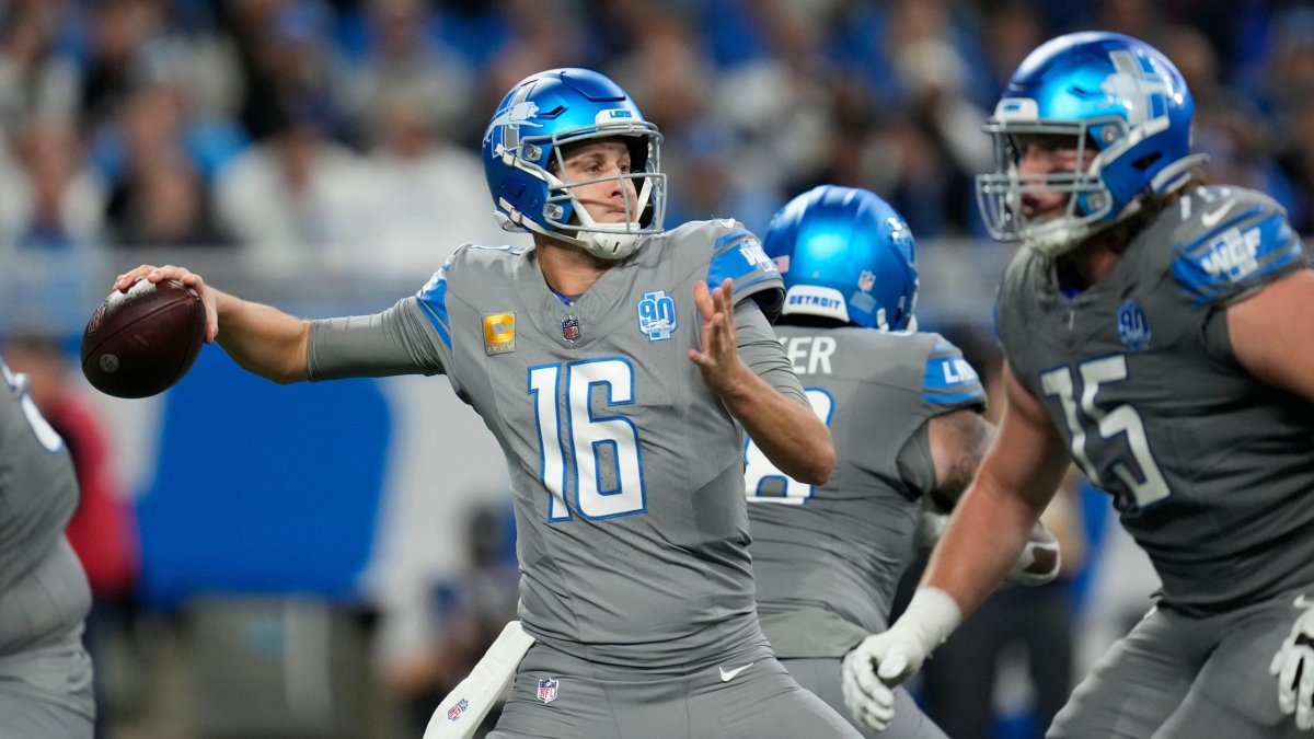 Detroit Lions Seal the Deal: Record Contracts for Sewell and St. Brown Shake Up NFL Dynamics