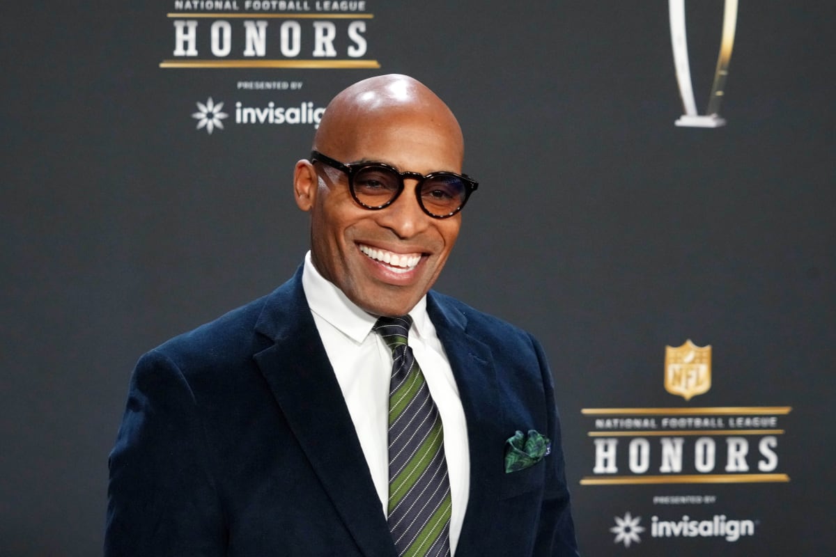 Giants' Legend Tiki Barber Dismisses McCarthy as a Top Pick in Upcoming NFL Draft