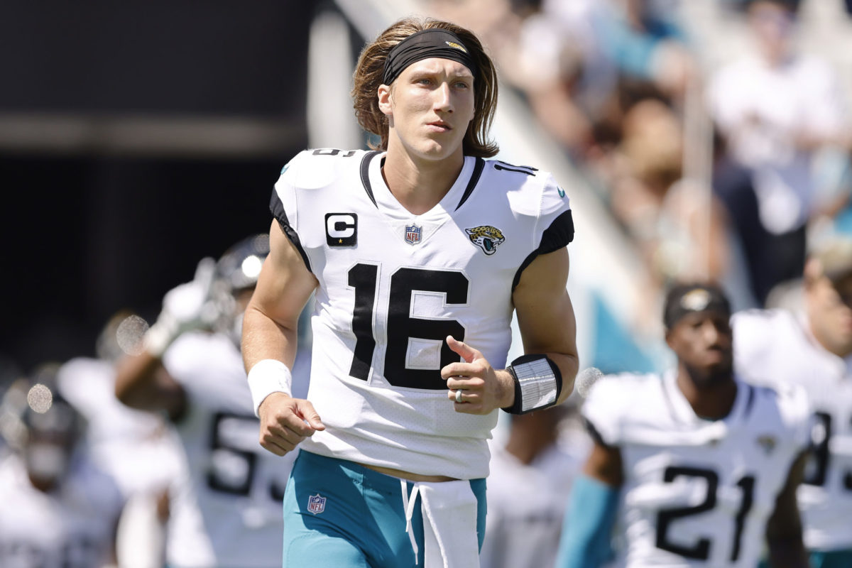  Jacksonville Jaguars Eye Future With Trevor Lawrence Amid Extension Talks.