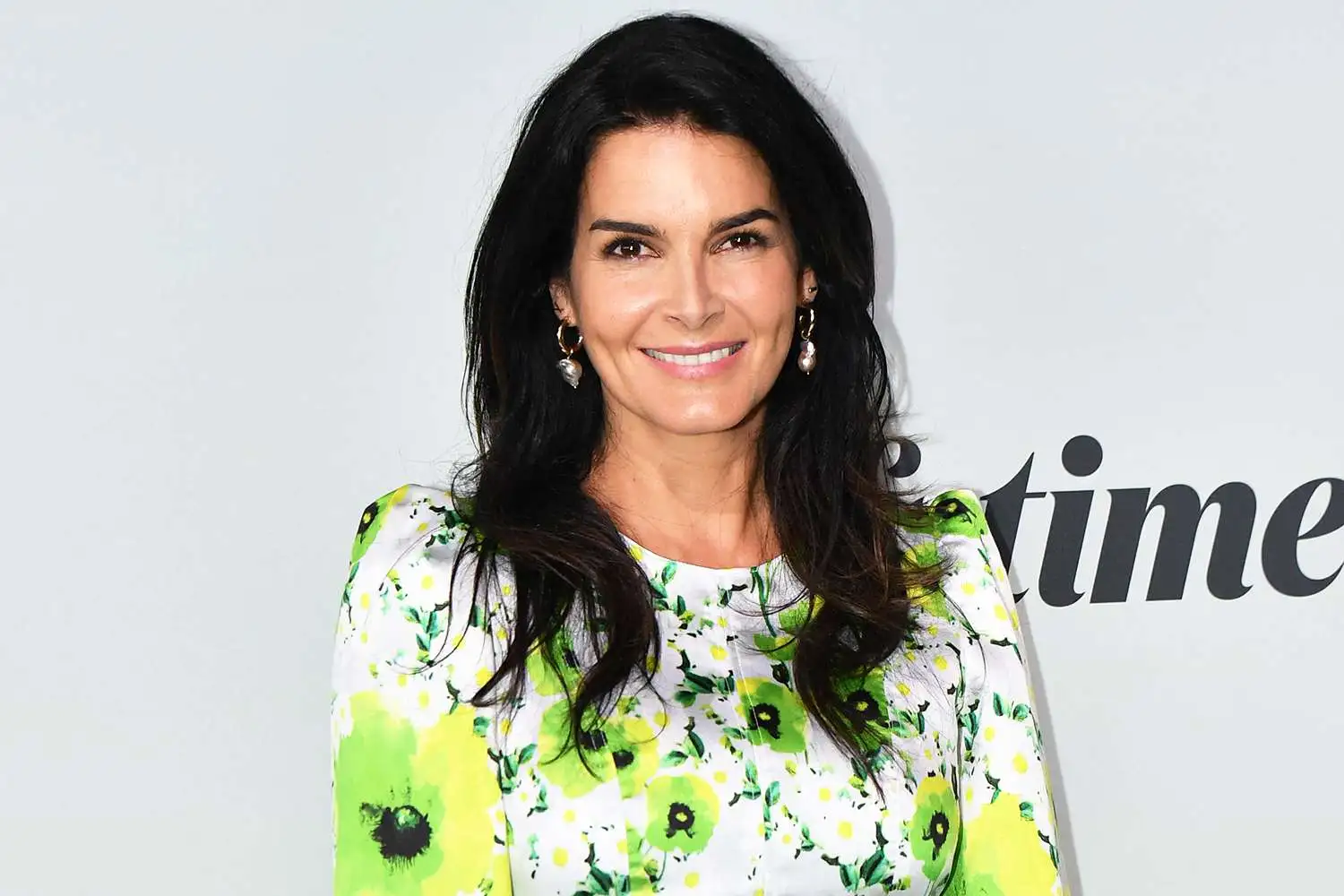 Model, Angie Harmon