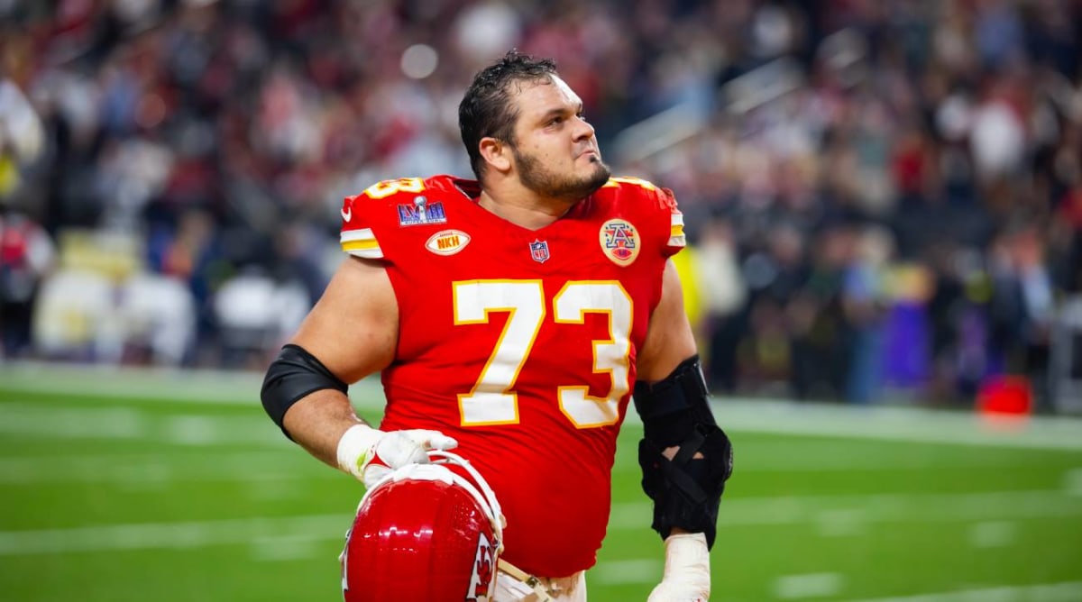 NFL Star Switches Teams: Why Nick Allegretti Left the Chiefs for a New Start with the Commanders