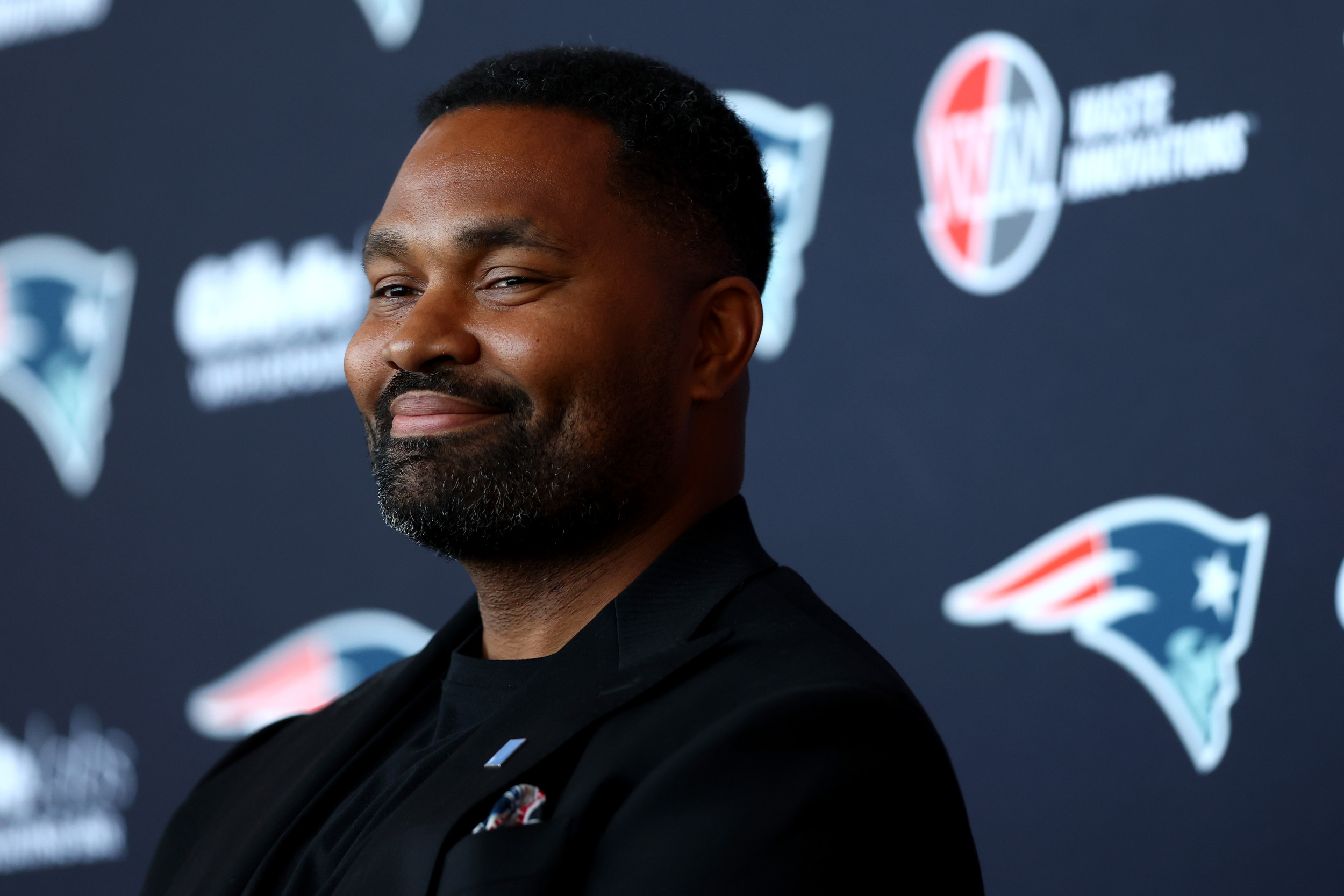  New Coach, Big Dreams: How Jerod Mayo's Plan Could Change the Patriots' Game
