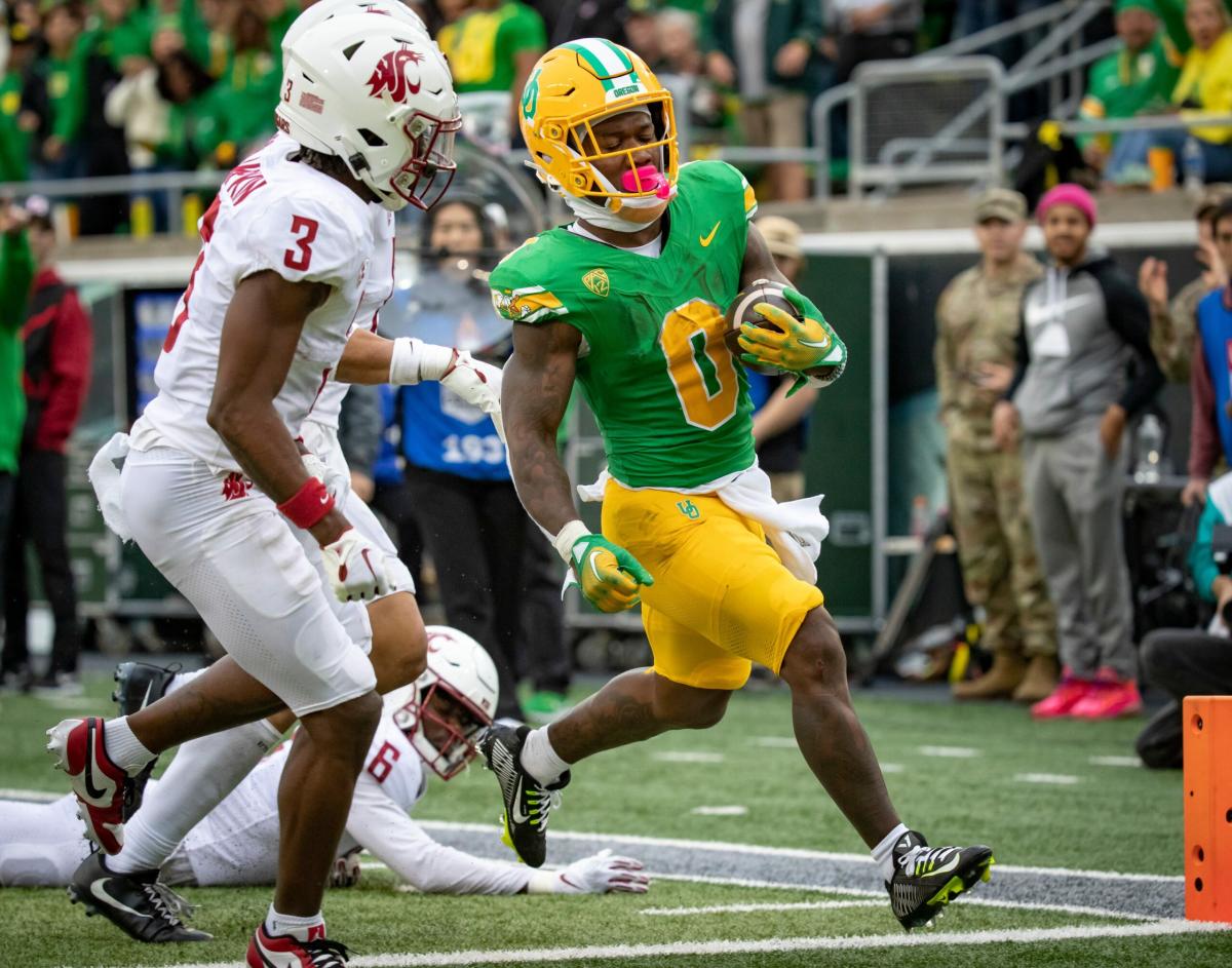 Oregon Ducks in the 2024 NFL Draft Predictions and Prospect Analysis.