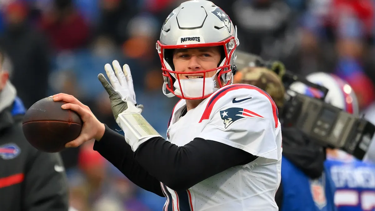 Patriots at a Crossroads: Will They Swap Their Top NFL Draft Pick for a New Star Quarterback?