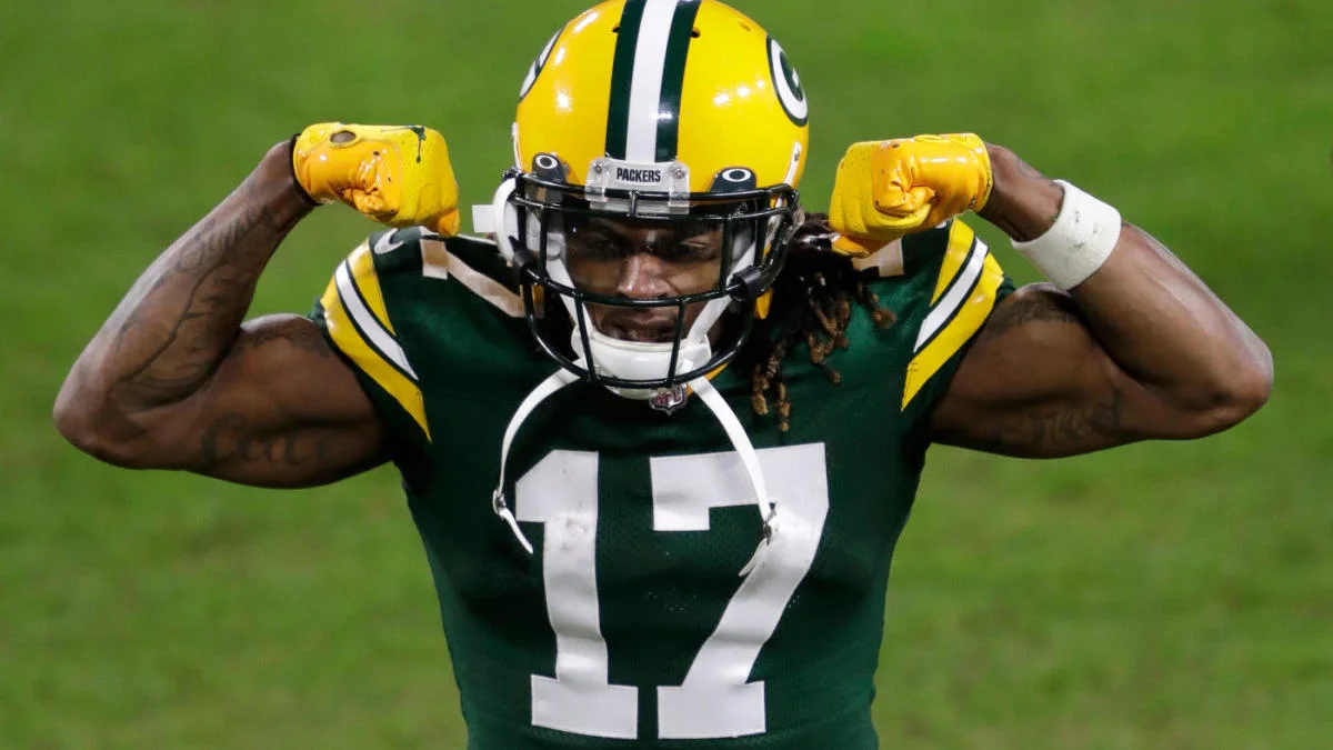 Raiders' Star Davante Adams Puts Trade Rumors to Rest: Commits to Future with Team