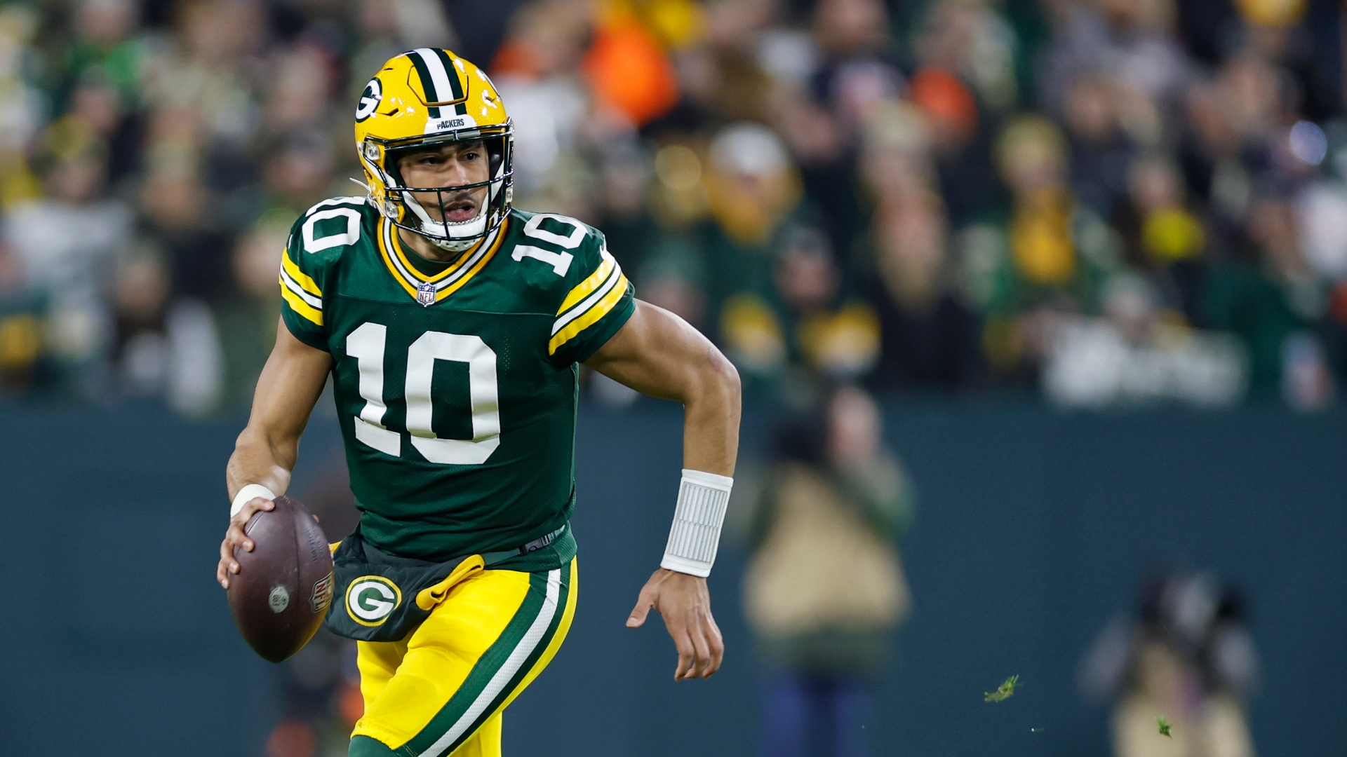  Rising NFL Star How Jordan Love's Comeback Season is Shaping the Future of the Green Bay Packers---