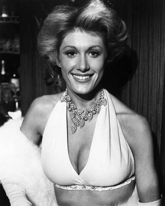 Robyn Hilton, actress