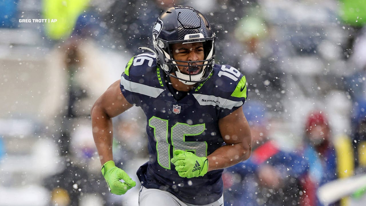  Seattle’s Tyler Lockett Claps Back at Trade Talk: What’s Next for the Seahawks’ Star?