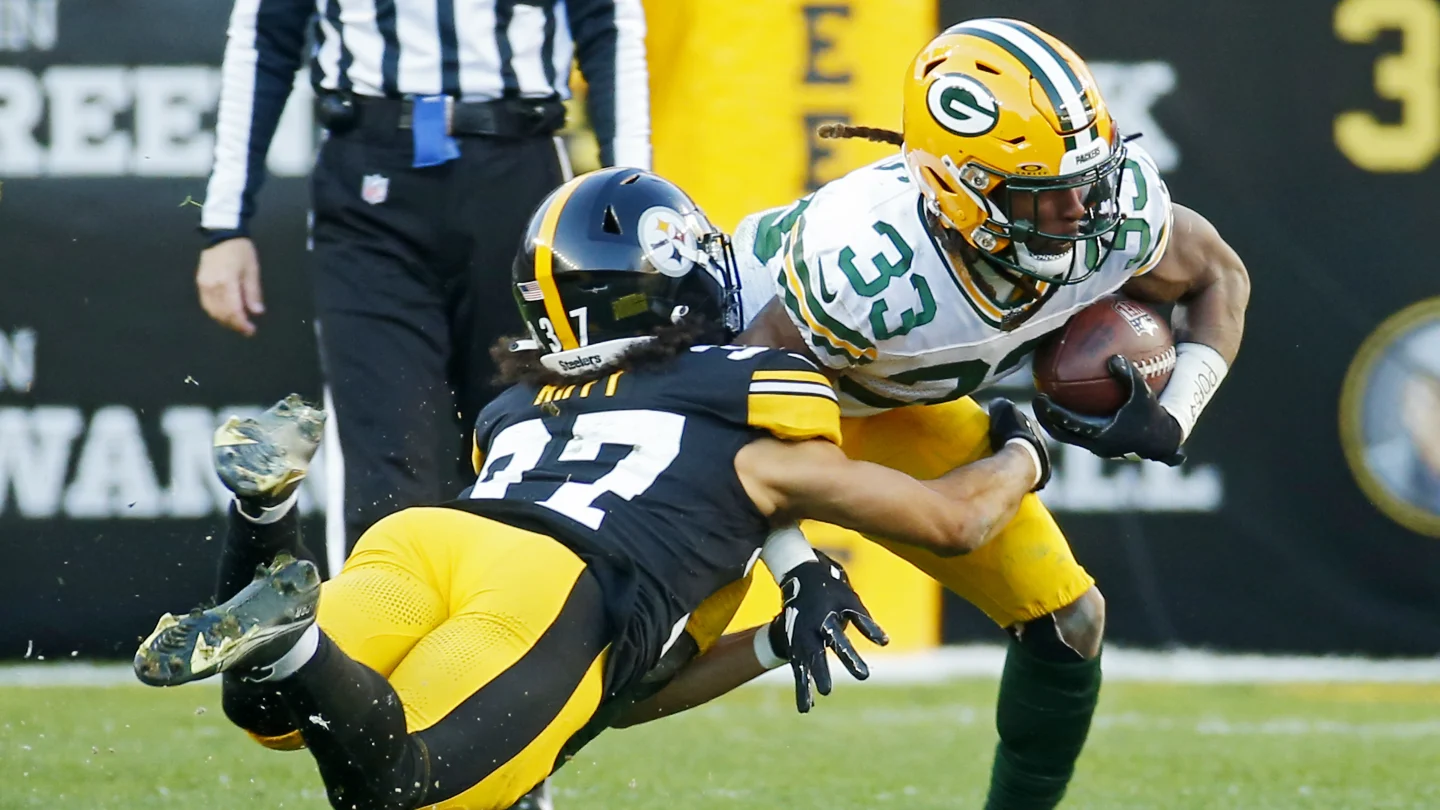 Shifting Dynamics in Green Bay The Impact of Aaron Jones' Exit on Matt LaFleur's Strategy 