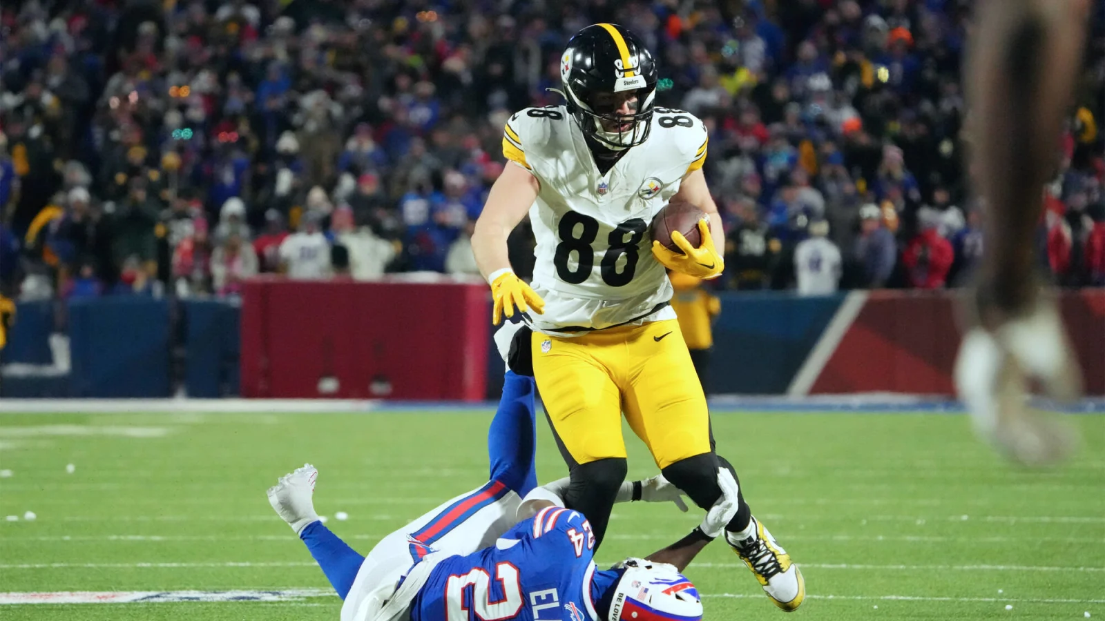 Steelers' Star Pat Freiermuth Dreams Big: Staying in Pittsburgh 'Til the End