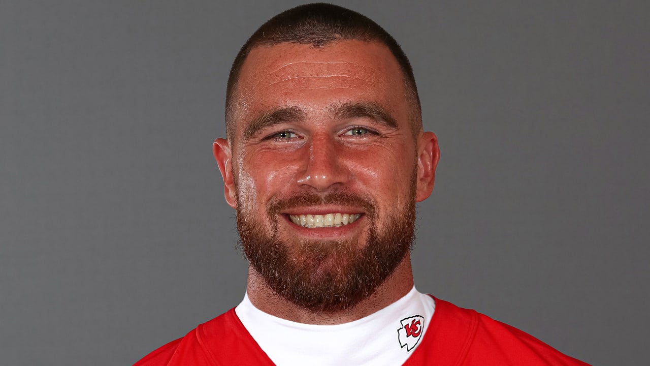  Travis Kelce The Unseen Playmaker Behind Clyde Edwards-Helaire's Return to the Chiefs