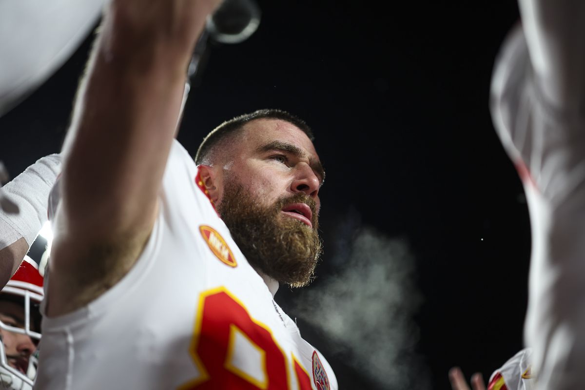  Travis Kelce The Unseen Playmaker Behind Clyde Edwards-Helaire's Return to the Chiefs