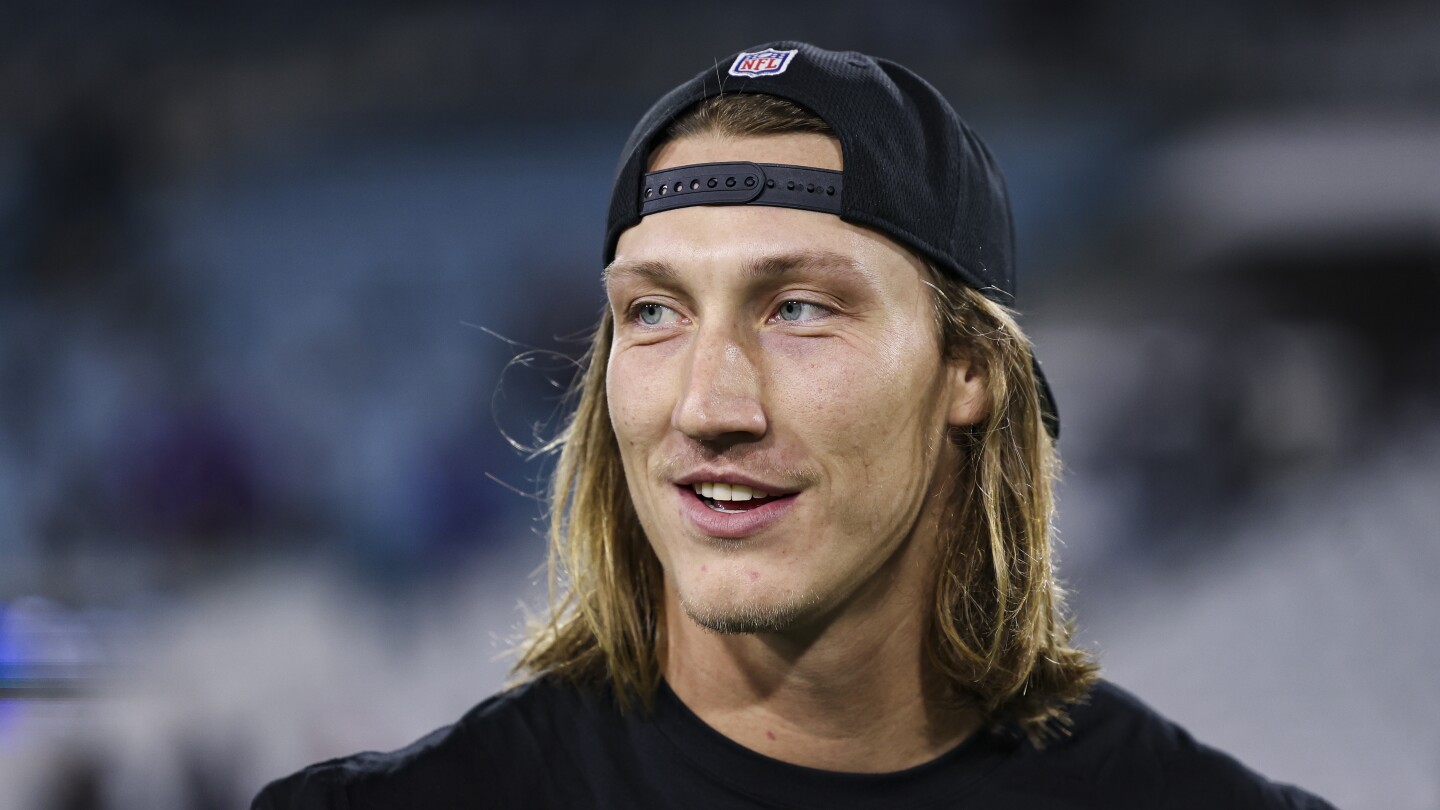 Trevor Lawrence Eyes Future with Jaguars Amid Contract Talks