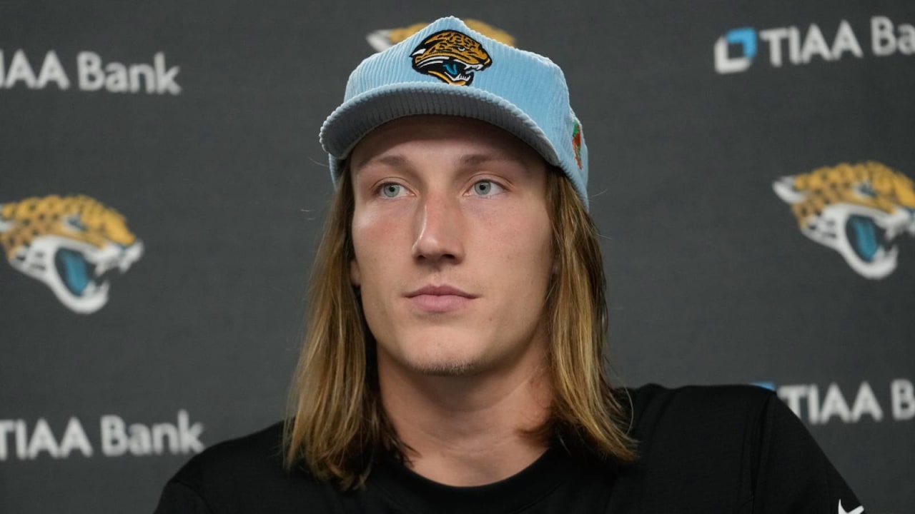Trevor Lawrence Eyes Future with Jaguars Amid Contract Talks