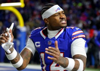 Buffalo Bills Plot Comeback Eyeing Ex-Chief Star for Next NFL Showdown