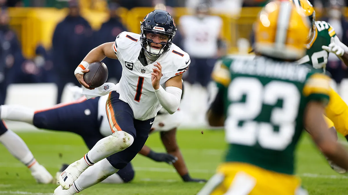 Chicago Bears Coach Reveals More Info Following Justin Fields Trade