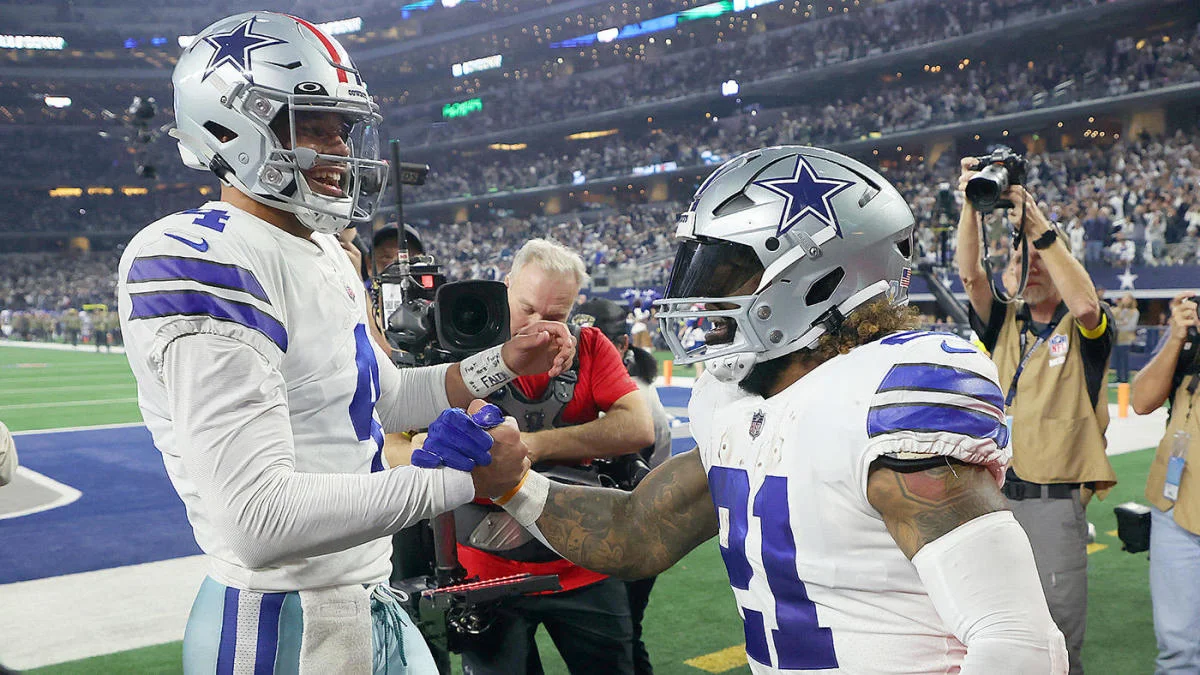  Dak Prescott Celebrates Ezekiel Elliott's Return to the Dallas Cowboys