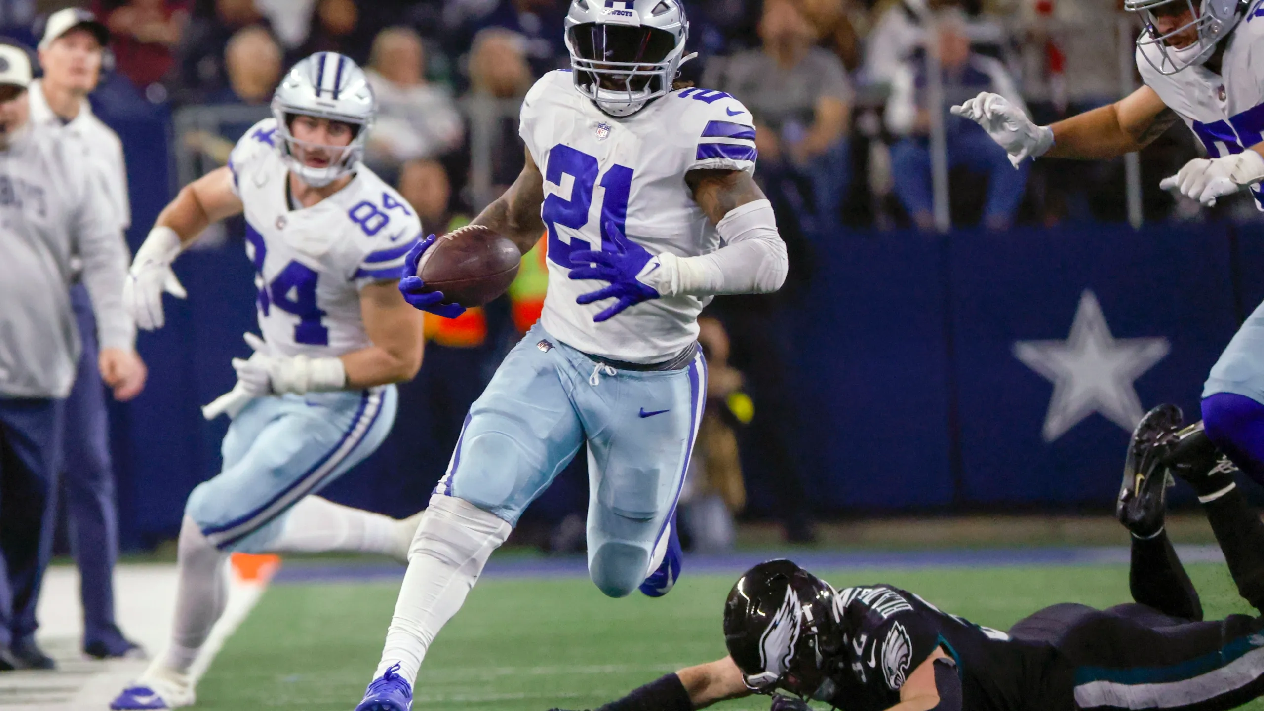 NFL News: Dallas Cowboys’ Bold Move, Ezekiel Elliott Returns to Ignite 2024 Super Bowl Hopes