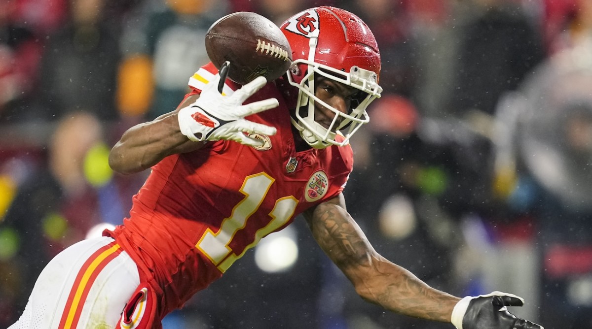 Los Angeles Chargers Take a Gamble on Former Chiefs WR to Address Veteran Gap