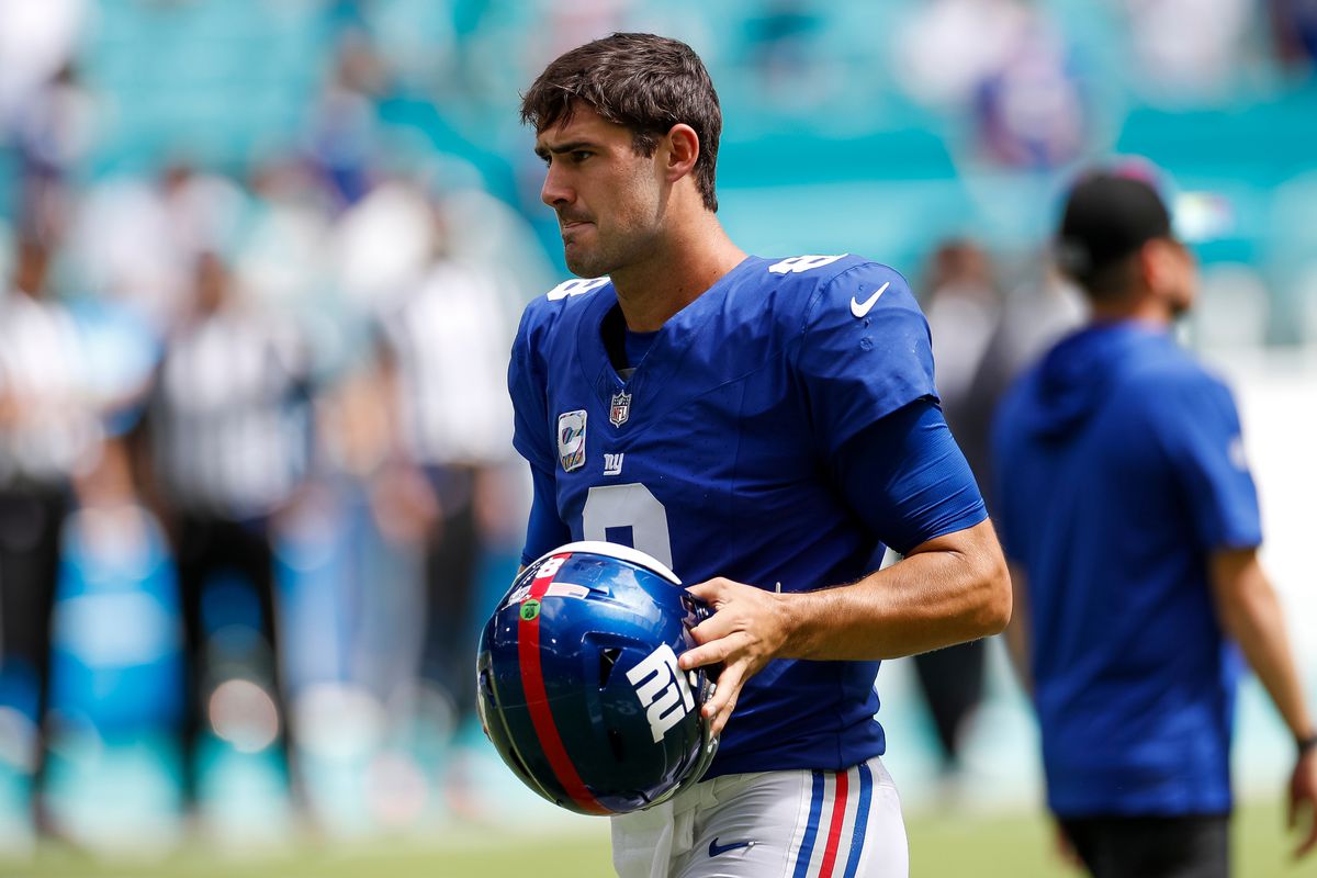  NFL Analyst Sparks Controversy with Bold Prediction on New York Giants’ QB Situation 