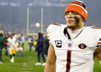 NFL News: Pittsburgh Steelers Face Crucial Decision with Justin Fields, Invest in QB or Risk Devaluation?