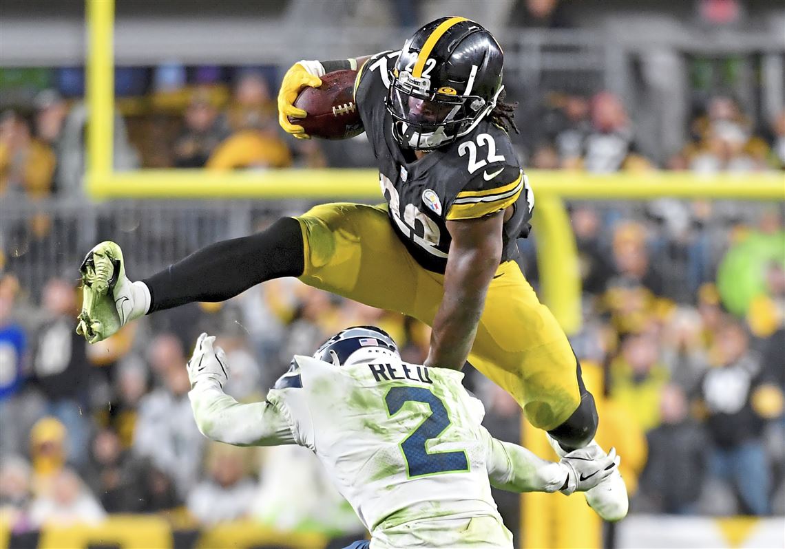 Najee Harris Faces a Career Crossroads with the Pittsburgh Steelers