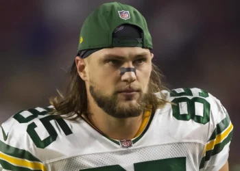 Robert Tonyan Completes NFC North Circuit with Exciting Move to the Vikings---