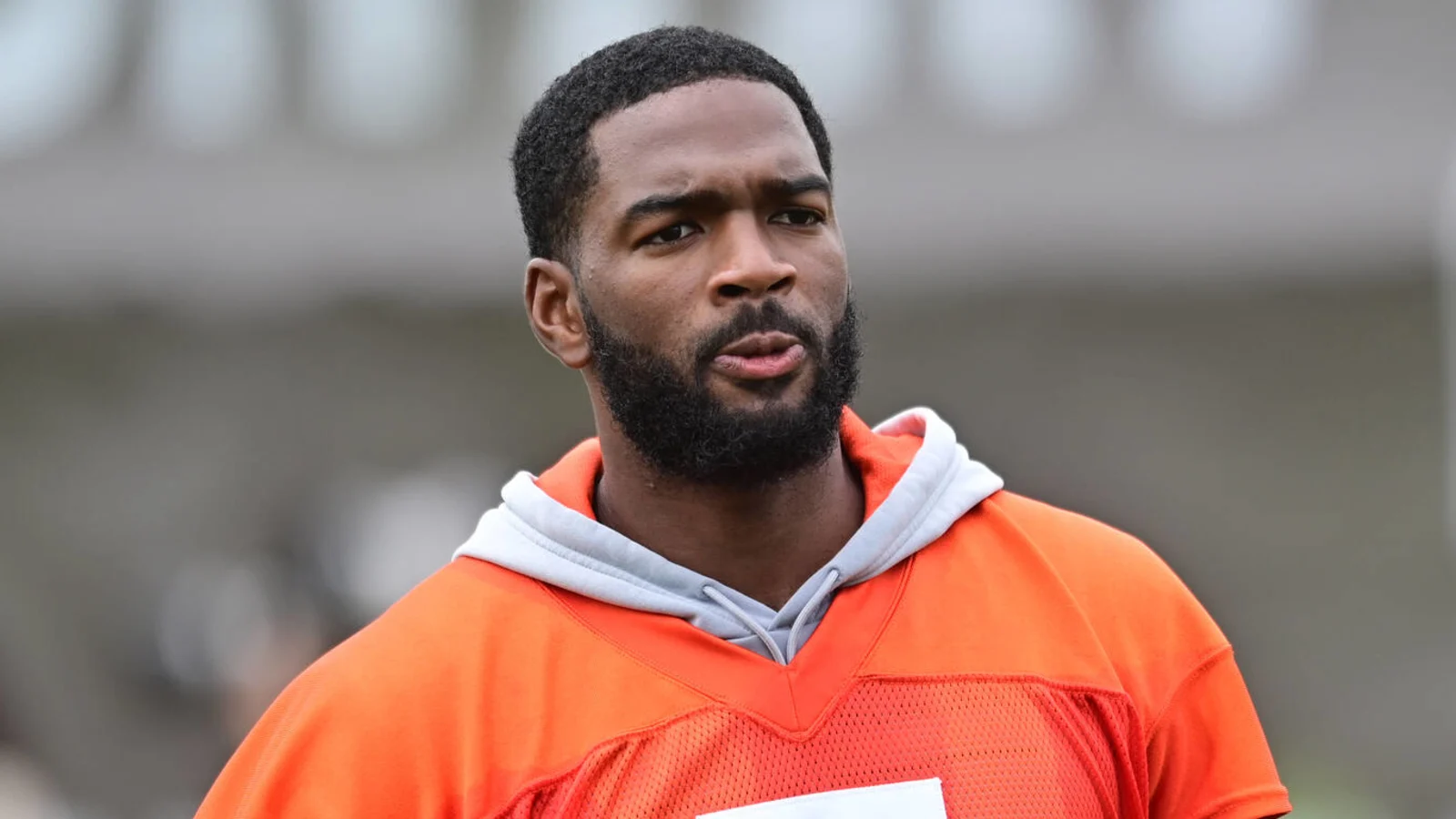 Veteran Brissett Faces Off Against Rookie Maye for Patriots' Top QB Spot: Who Will Win?