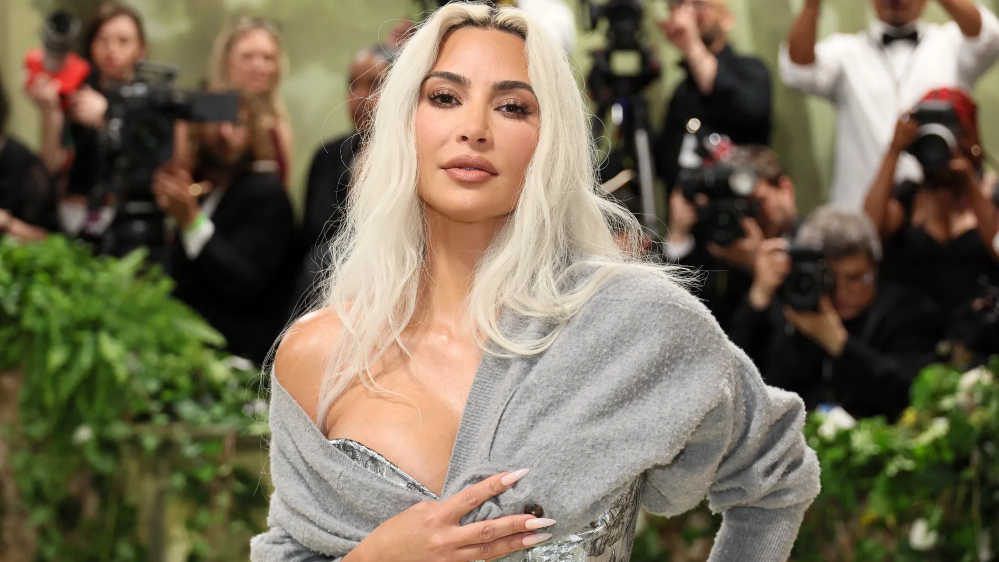 Why Was Kim Kardashian Booed During Tom Brady's Netflix Roast 