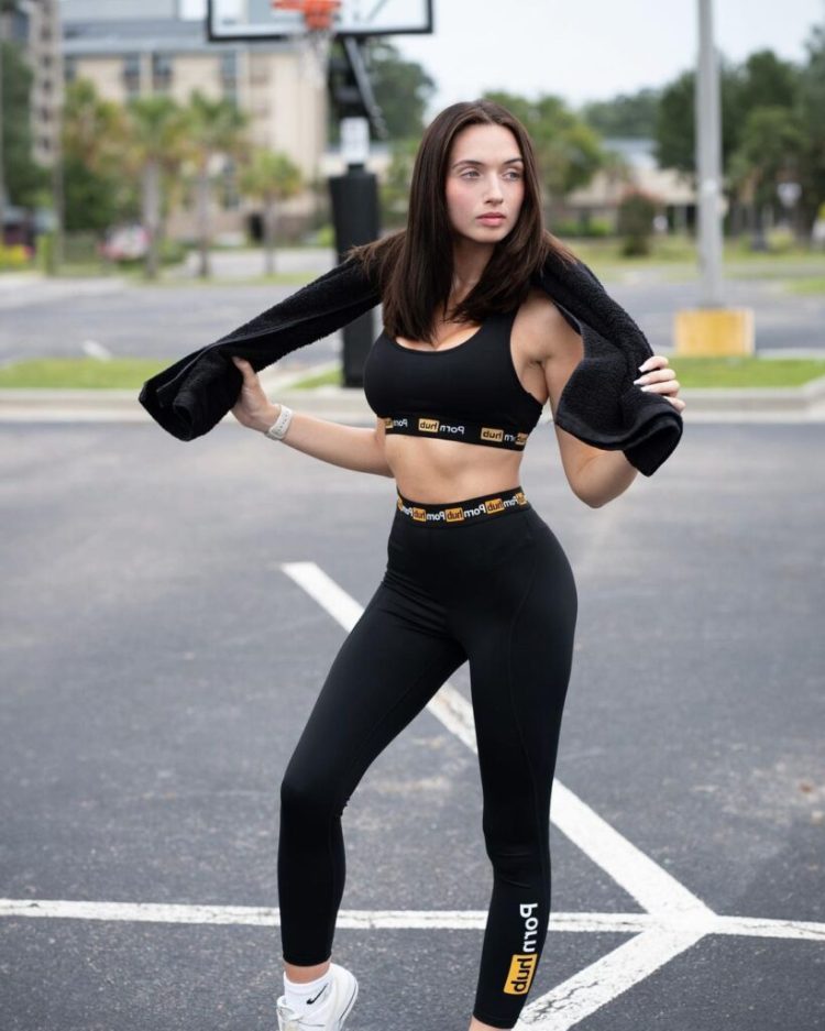 Brooke Tilli's Biography: Age, Height, Ethnicity, Photos