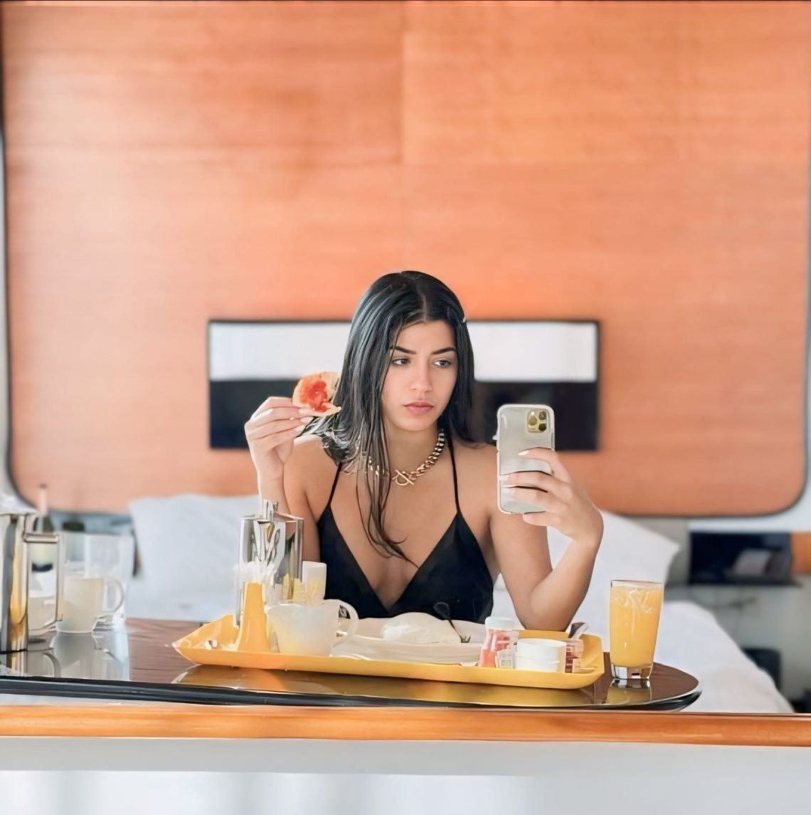 Jasmine Sherni's Wiki: Age, Bio, Career, OnlyFans, Net Worth