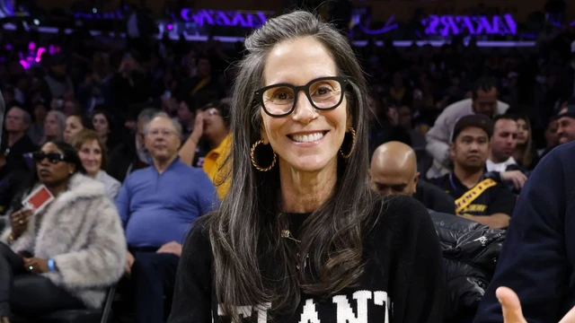 Jami Gertz age